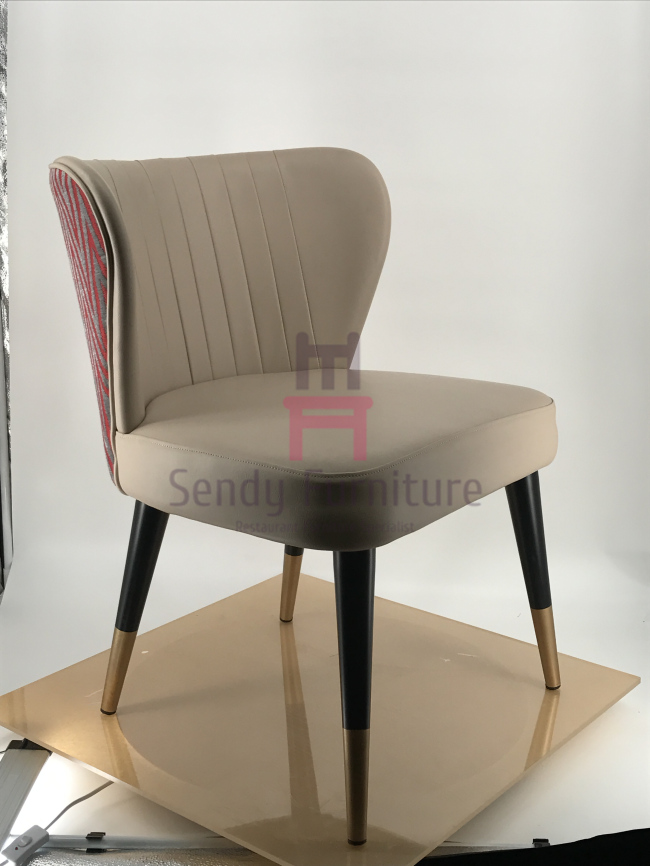 Couro estofado jantando o quadro traseiro em forma de leque do metal do mini braço da cadeira