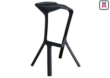 comprar Série empilhável minimalista do desenhista dos tamboretes de barra do restaurante de Nodic com cor feita sob encomenda online manufacture