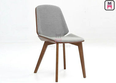 comprar As cadeiras de madeira do restaurante do estilo nórdico com curvado cortejam para trás o couro Seater online manufacture