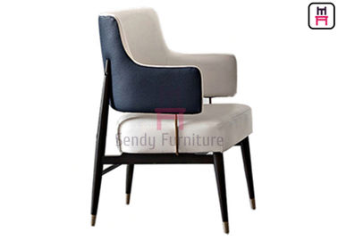 comprar Espuma de jantar de couro estofada do alto densidade da cadeira com detalhes do metal dos braços online manufacture