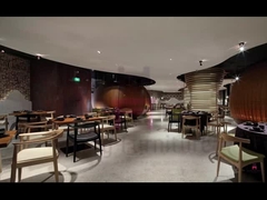 Sobre - o restaurante de madeira do braço do tamanho preside com coxim de couro/quadro de madeira