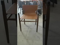 A sala de Ash Wood Frame Restaurant Dining preside o braço moderno para a entrada do hotel